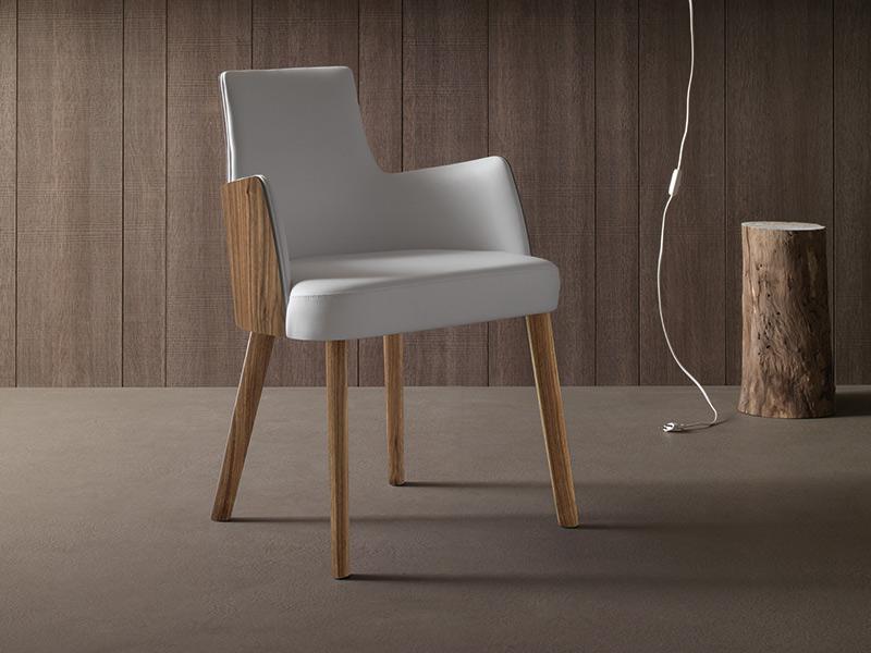 MILA ARMCHAIR